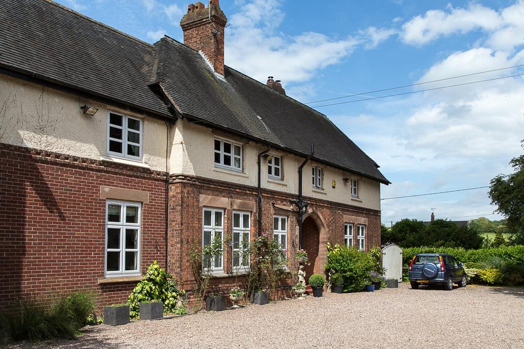 Denstone Heywood Hall מראה חיצוני תמונה